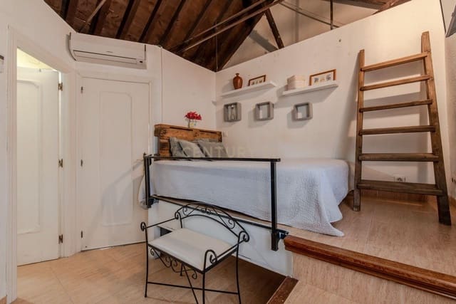 Kaupallinen myytävänä paikassa Centro - Sagrario, Granada kaupunki - 1 300 000 € (Ref: 9289717)