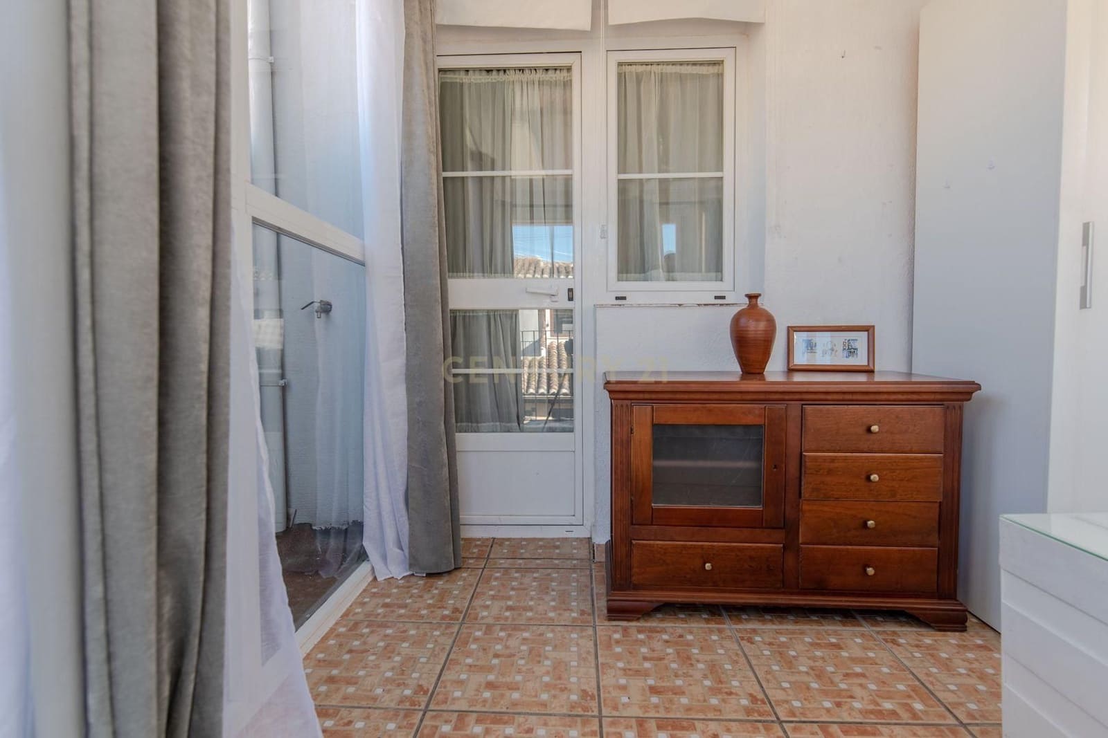 Komercyjne na sprzedaż w Miasto Grenada - 1 300 000 € (Ref: 9289717)