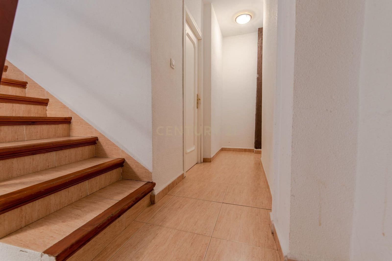 Komercyjne na sprzedaż w Miasto Grenada - 1 300 000 € (Ref: 9289717)