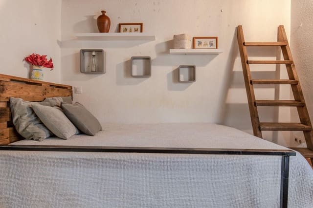 Kaupallinen myytävänä paikassa Centro - Sagrario, Granada kaupunki - 1 300 000 € (Ref: 9289717)