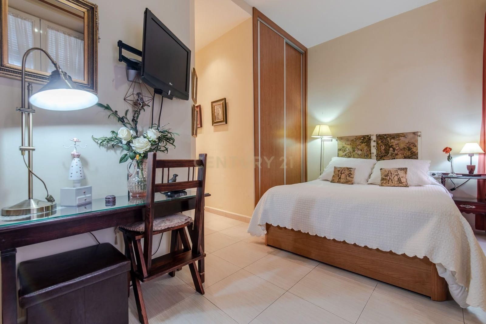 Komercyjne na sprzedaż w Miasto Grenada - 1 300 000 € (Ref: 9289717)