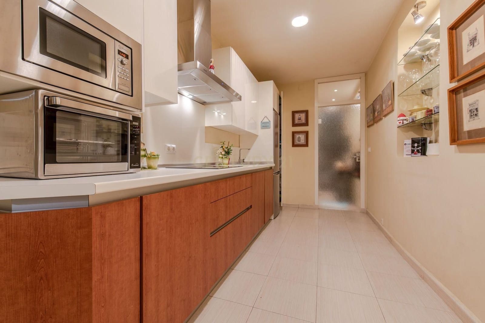 Komercyjne na sprzedaż w Miasto Grenada - 1 300 000 € (Ref: 9289717)