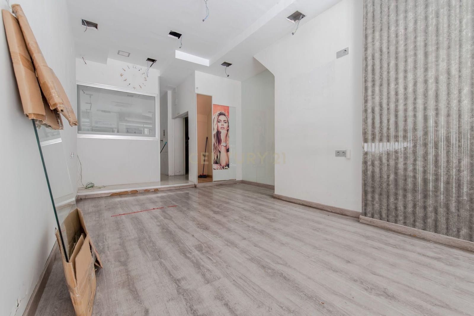 Komercyjne na sprzedaż w Miasto Grenada - 1 300 000 € (Ref: 9289717)