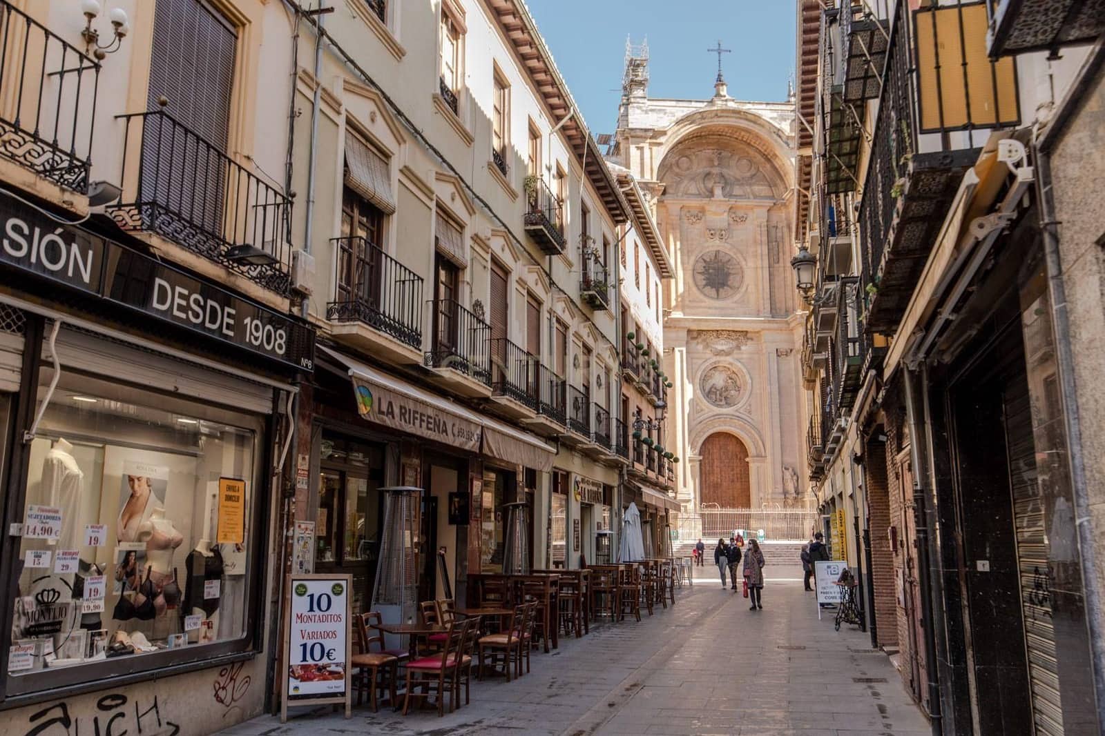 Komercyjne na sprzedaż w Miasto Grenada - 1 300 000 € (Ref: 9289717)