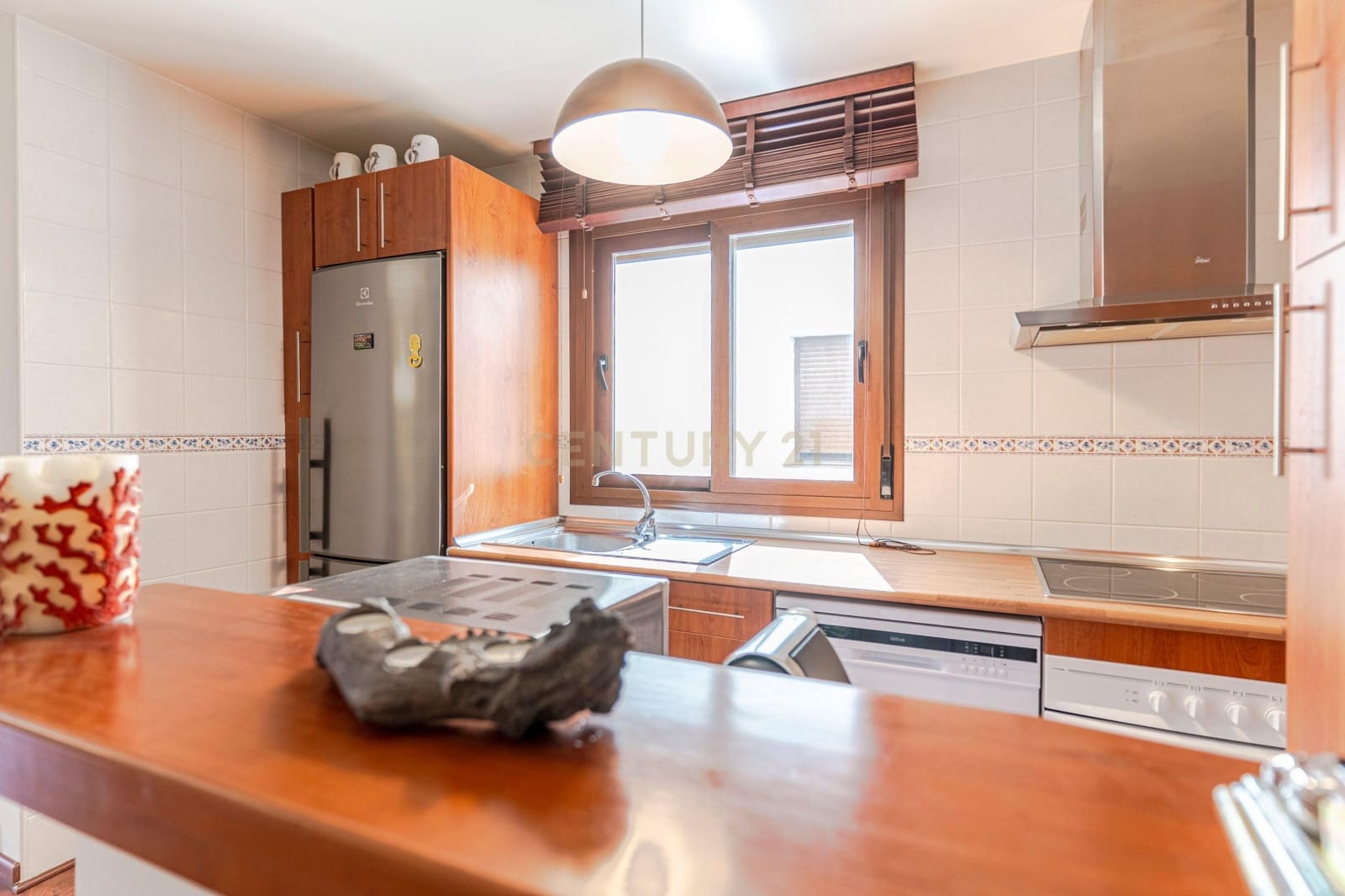 3 sovrum Takvåning till salu i Velez de Benaudalla med pool garage - 275 000 € (Ref: 9289718)