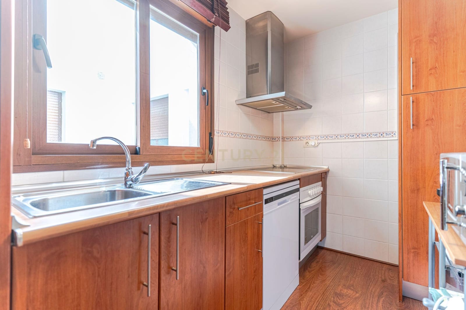 3 sovrum Takvåning till salu i Velez de Benaudalla med pool garage - 275 000 € (Ref: 9289718)