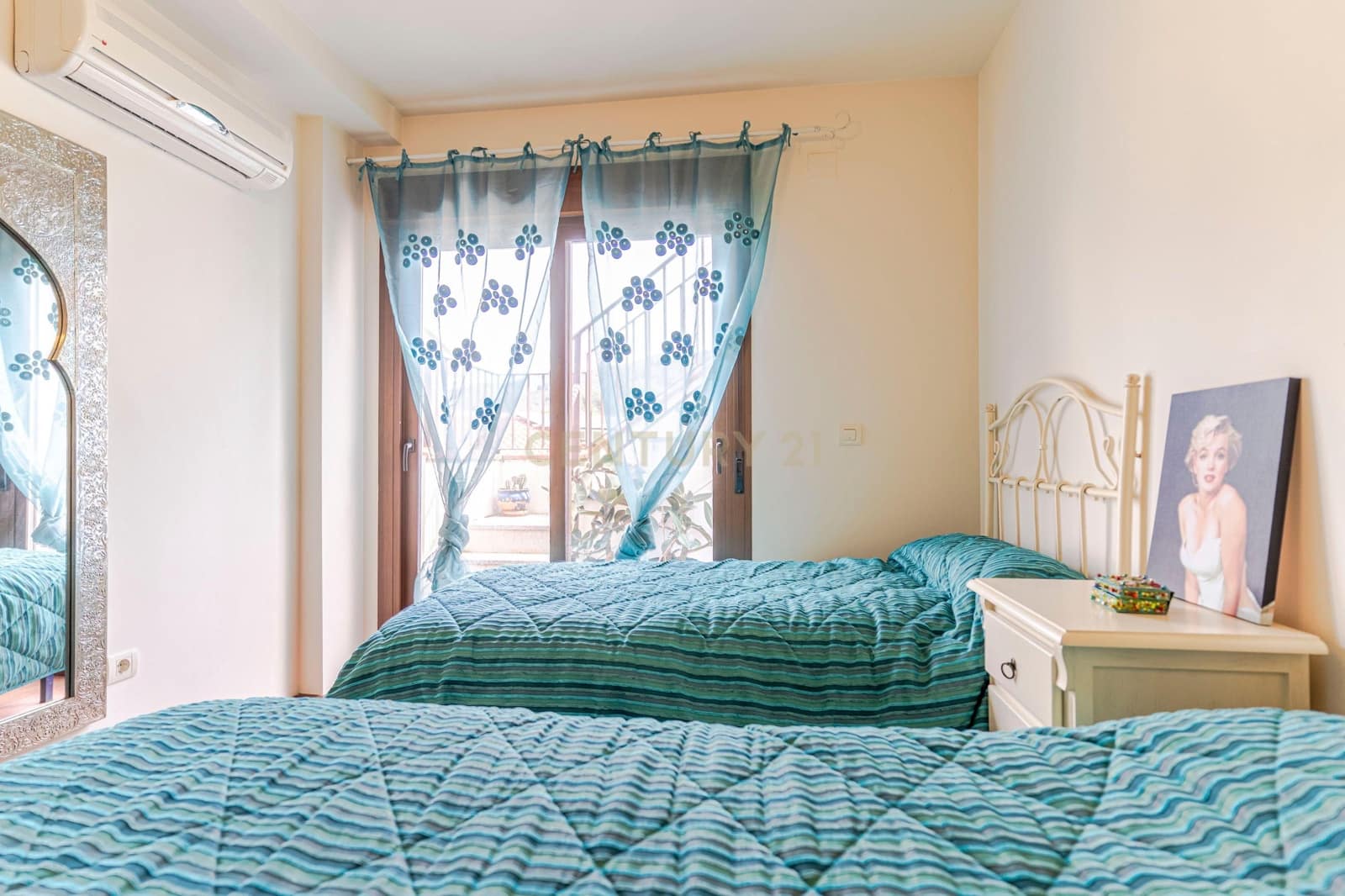 3 sovrum Takvåning till salu i Velez de Benaudalla med pool garage - 275 000 € (Ref: 9289718)