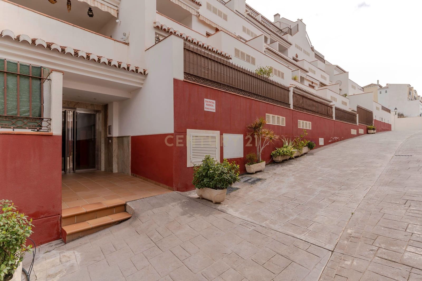 3 sovrum Takvåning till salu i Velez de Benaudalla med pool garage - 275 000 € (Ref: 9289718)