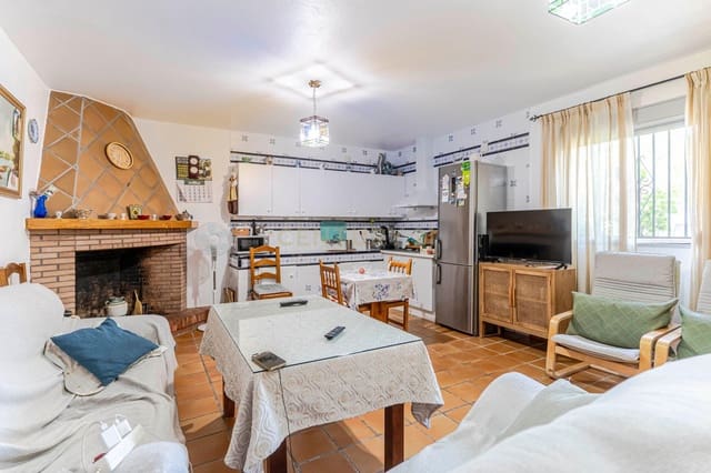 3 soveværelse Finca/Landehus til salg i Güéjar Sierra med swimmingpool garage - € 398.000 (Ref: 9289719)