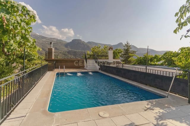 3 soveværelse Finca/Landehus til salg i Güéjar Sierra med swimmingpool garage - € 398.000 (Ref: 9289719)