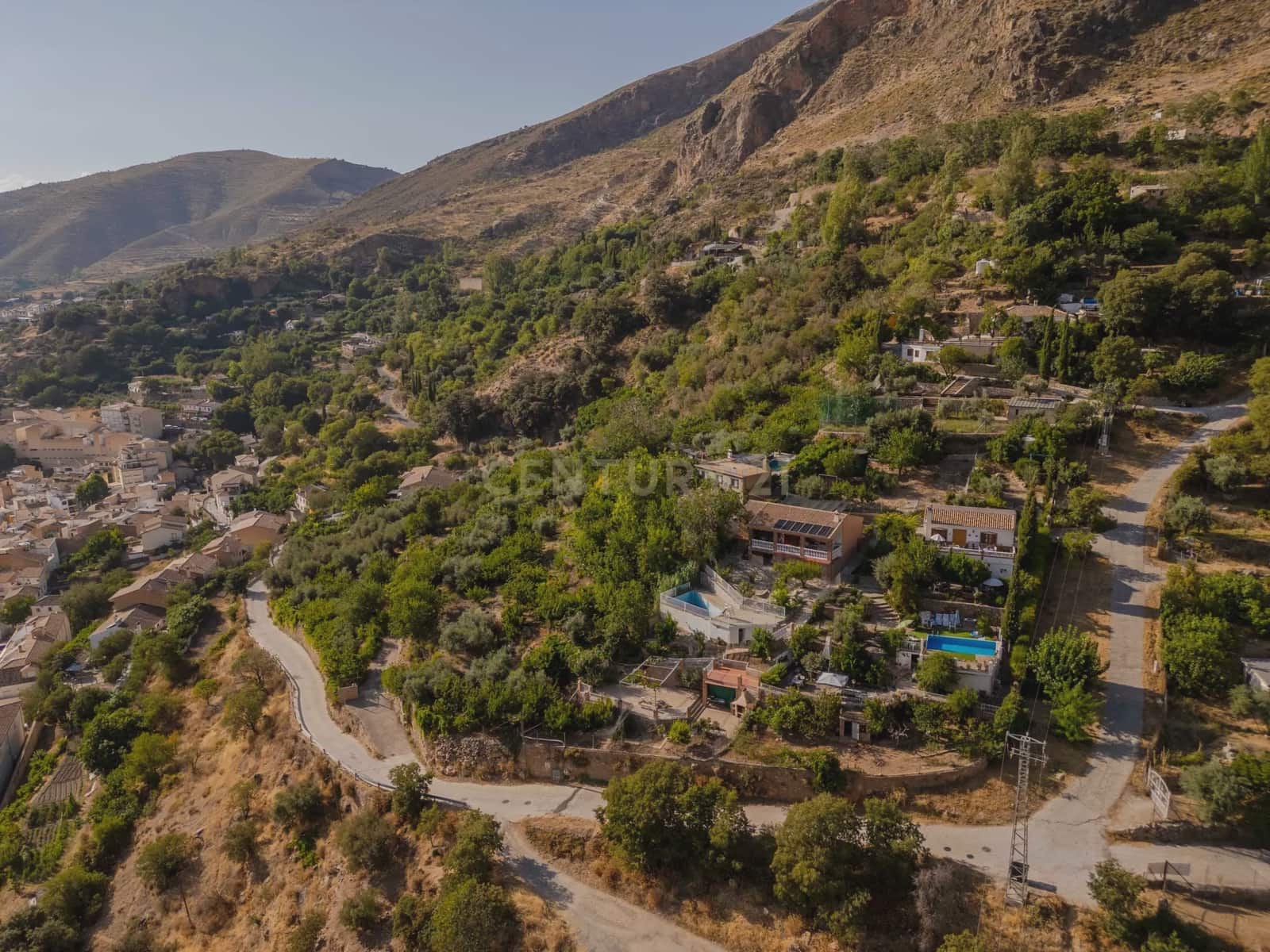 3 soveværelse Finca/Landehus til salg i Guejar Sierra med swimmingpool garage - € 398.000 (Ref: 9289719)