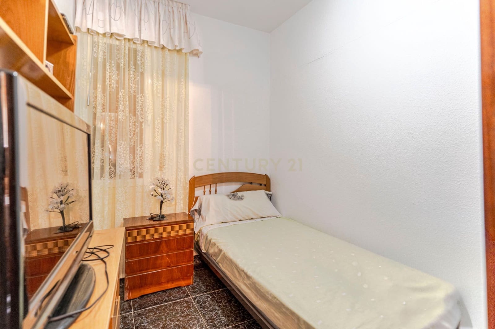 7 bedroom Finca/Country House for sale in Moraleda de Zafayona with pool garage - € 320,000 (Ref: 9289721)