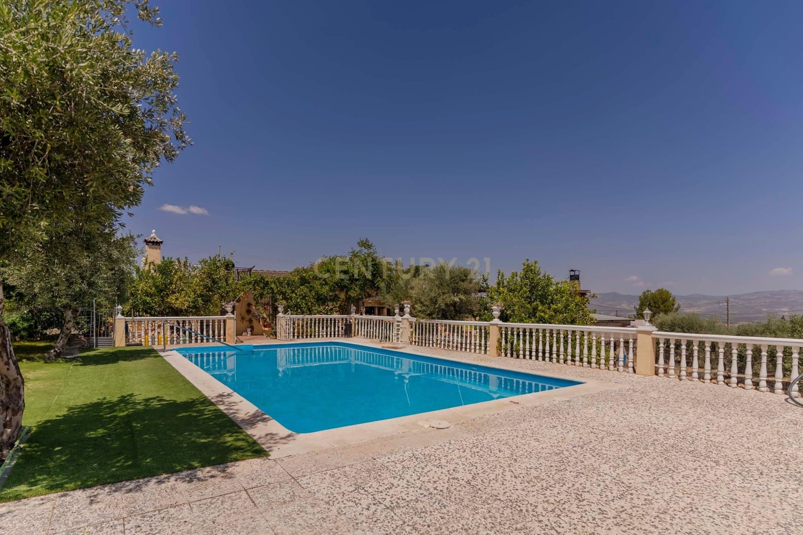 7 bedroom Finca/Country House for sale in Moraleda de Zafayona with pool garage - € 320,000 (Ref: 9289721)