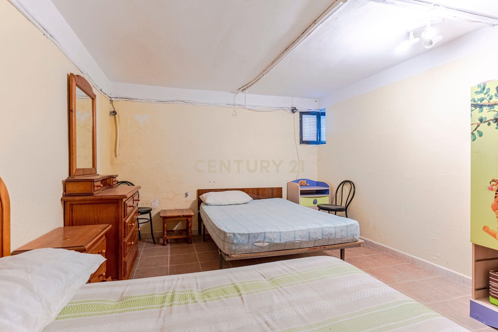 7 bedroom Finca/Country House for sale in Moraleda de Zafayona with pool garage - € 320,000 (Ref: 9289721)