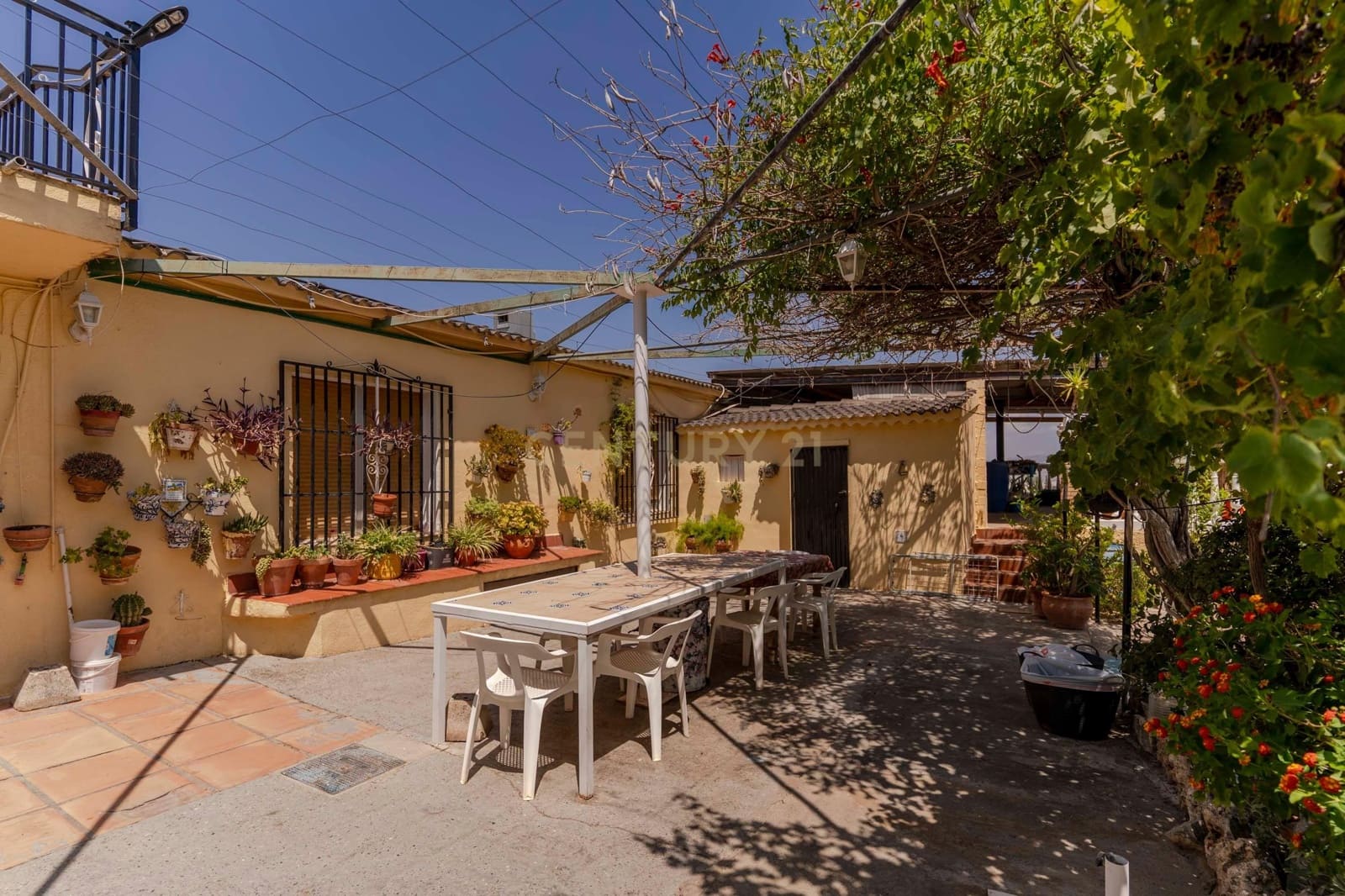 7 bedroom Finca/Country House for sale in Moraleda de Zafayona with pool garage - € 320,000 (Ref: 9289721)