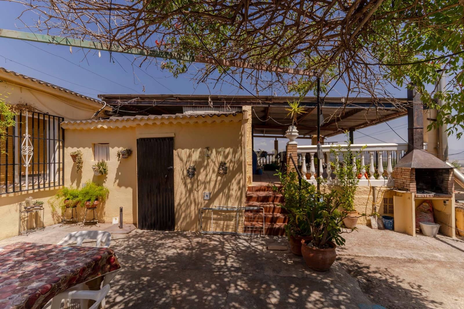 7 bedroom Finca/Country House for sale in Moraleda de Zafayona with pool garage - € 320,000 (Ref: 9289721)