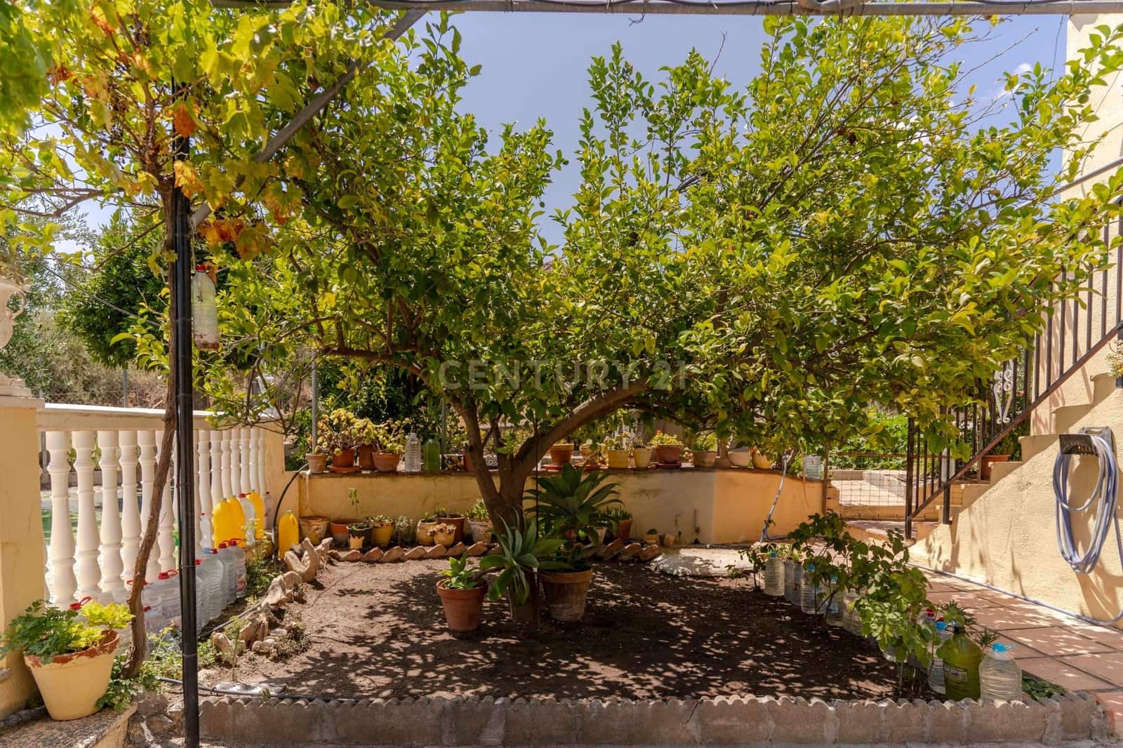 7 bedroom Finca/Country House for sale in Moraleda de Zafayona with pool garage - € 320,000 (Ref: 9289721)