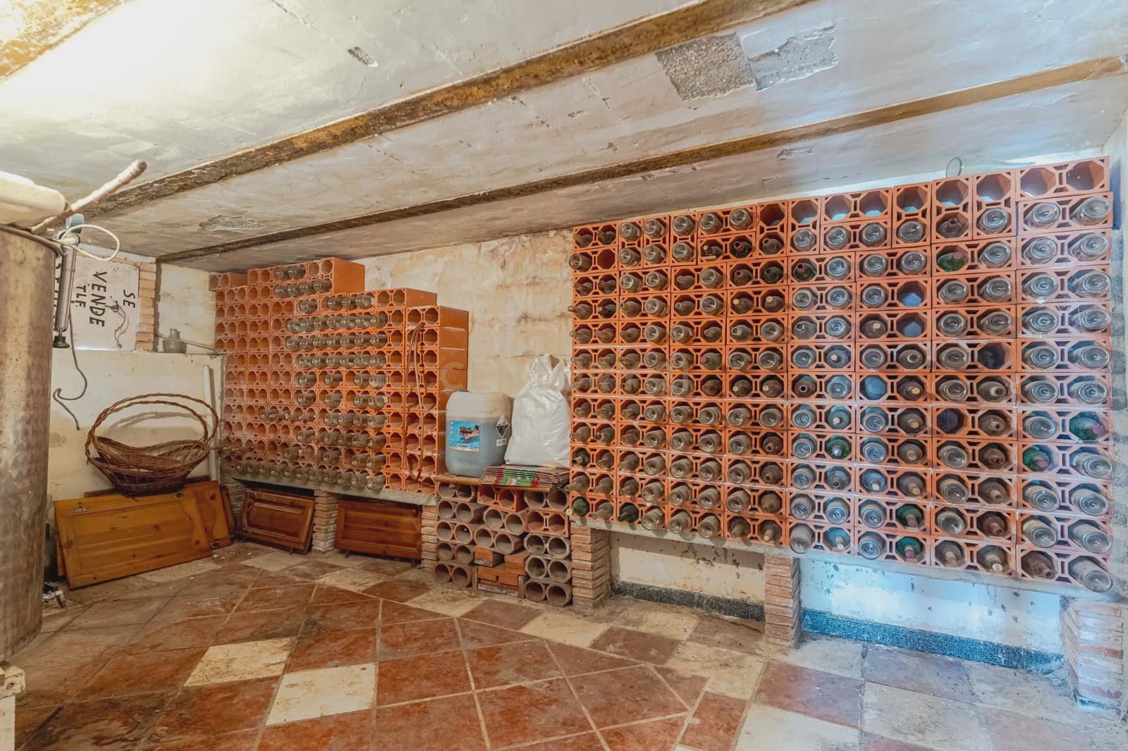 7 bedroom Finca/Country House for sale in Moraleda de Zafayona with pool garage - € 320,000 (Ref: 9289721)