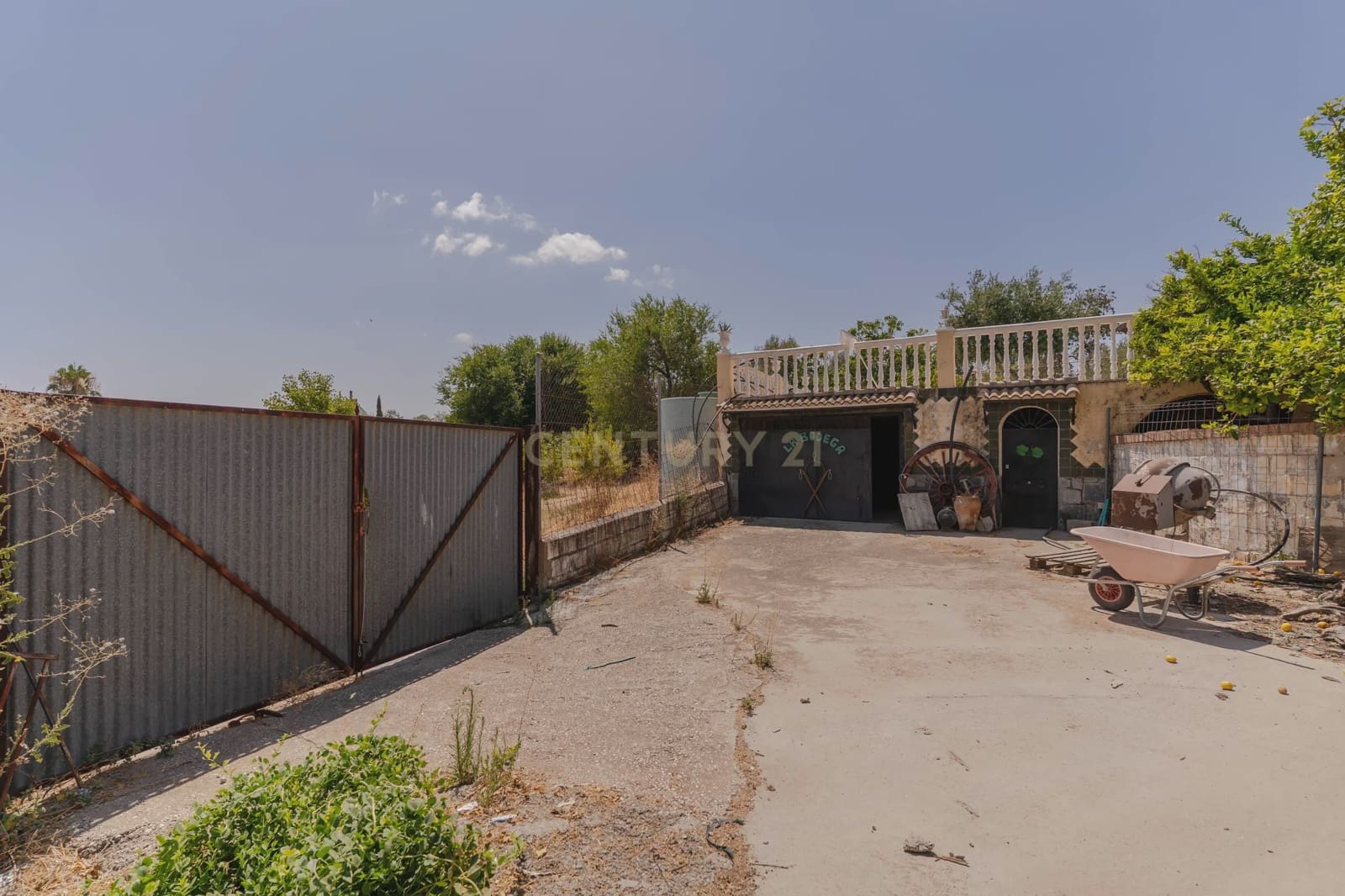 7 bedroom Finca/Country House for sale in Moraleda de Zafayona with pool garage - € 320,000 (Ref: 9289721)