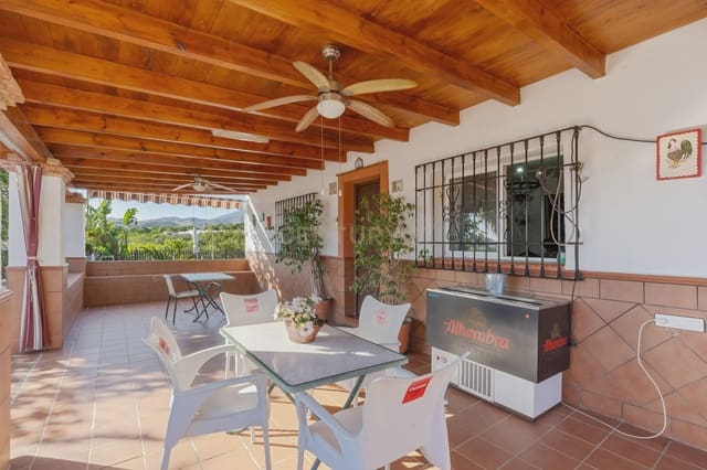 3 soveværelse Finca/Landehus til salg i La Garnatilla, Motril med swimmingpool garage - € 400.000 (Ref: 9289722)