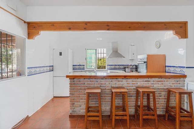 3 soveværelse Finca/Landehus til salg i La Garnatilla, Motril med swimmingpool garage - € 400.000 (Ref: 9289722)