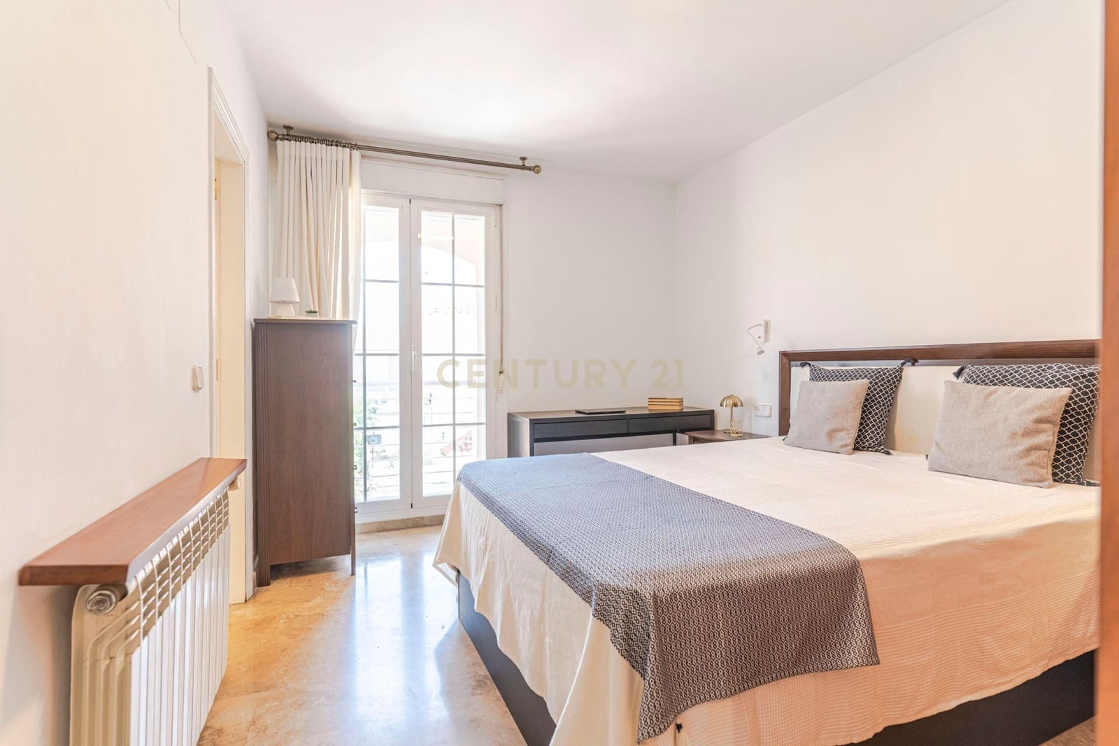 4 makuuhuone Omakotitalo myytävänä paikassa Armilla - 330 000 € (Ref: 9289724)