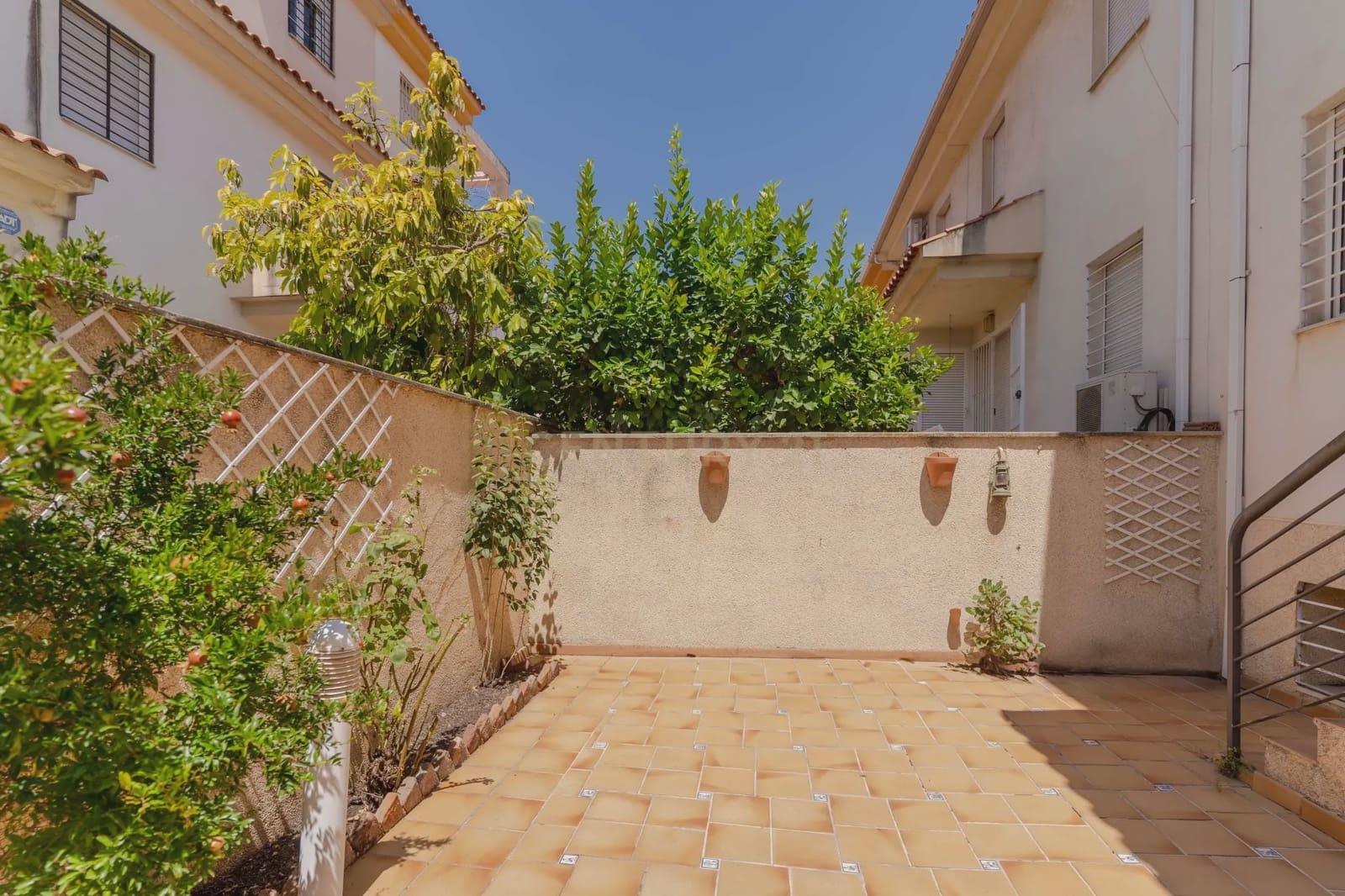 4 makuuhuone Omakotitalo myytävänä paikassa Armilla - 330 000 € (Ref: 9289724)