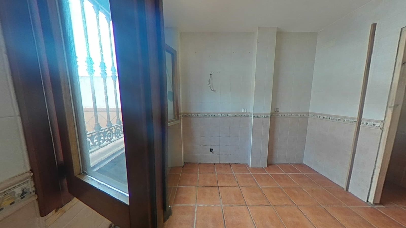 Piso de 3 habitaciones en Illora en venta con garaje - 120.000 € (Ref: 9289725)