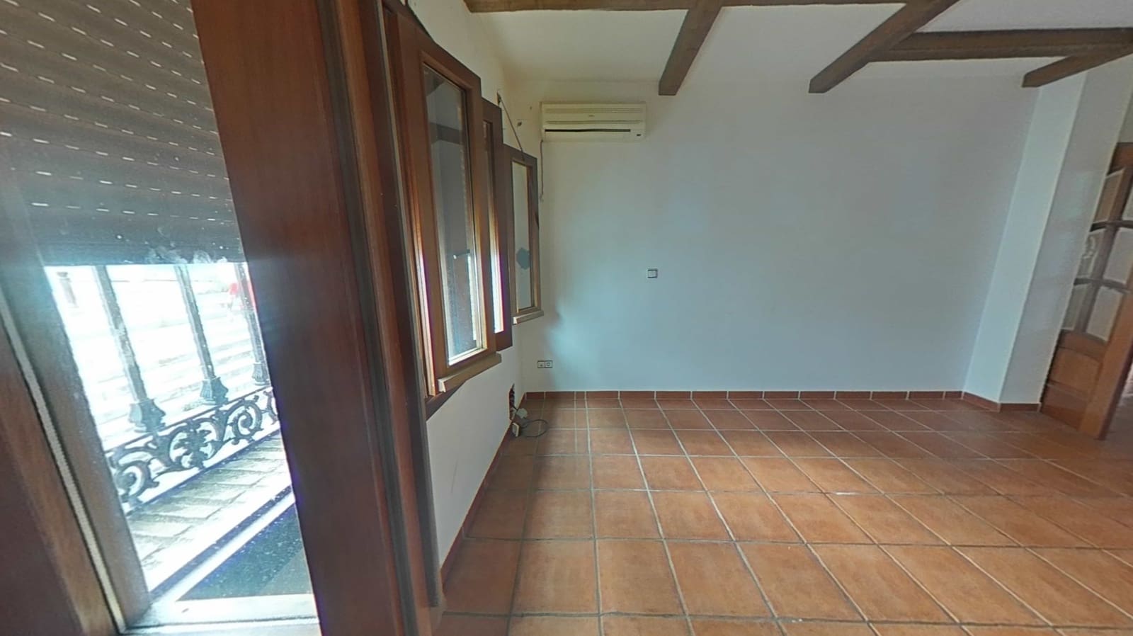 Piso de 3 habitaciones en Illora en venta con garaje - 120.000 € (Ref: 9289725)