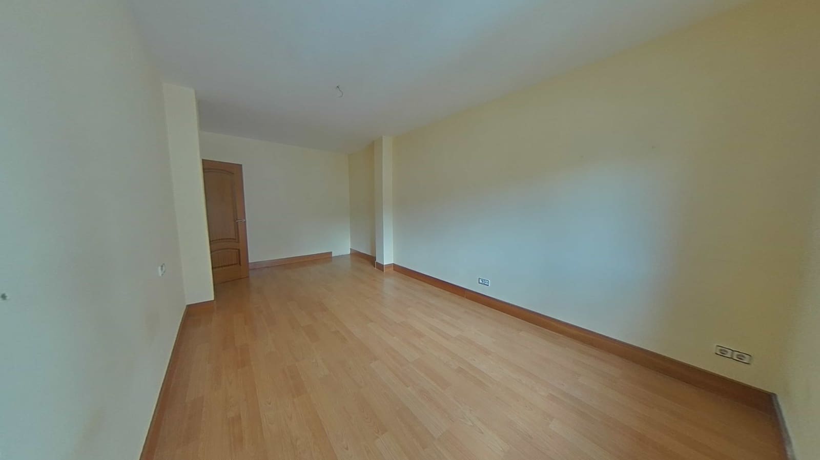 Piso de 3 habitaciones en Illora en venta con garaje - 120.000 € (Ref: 9289725)