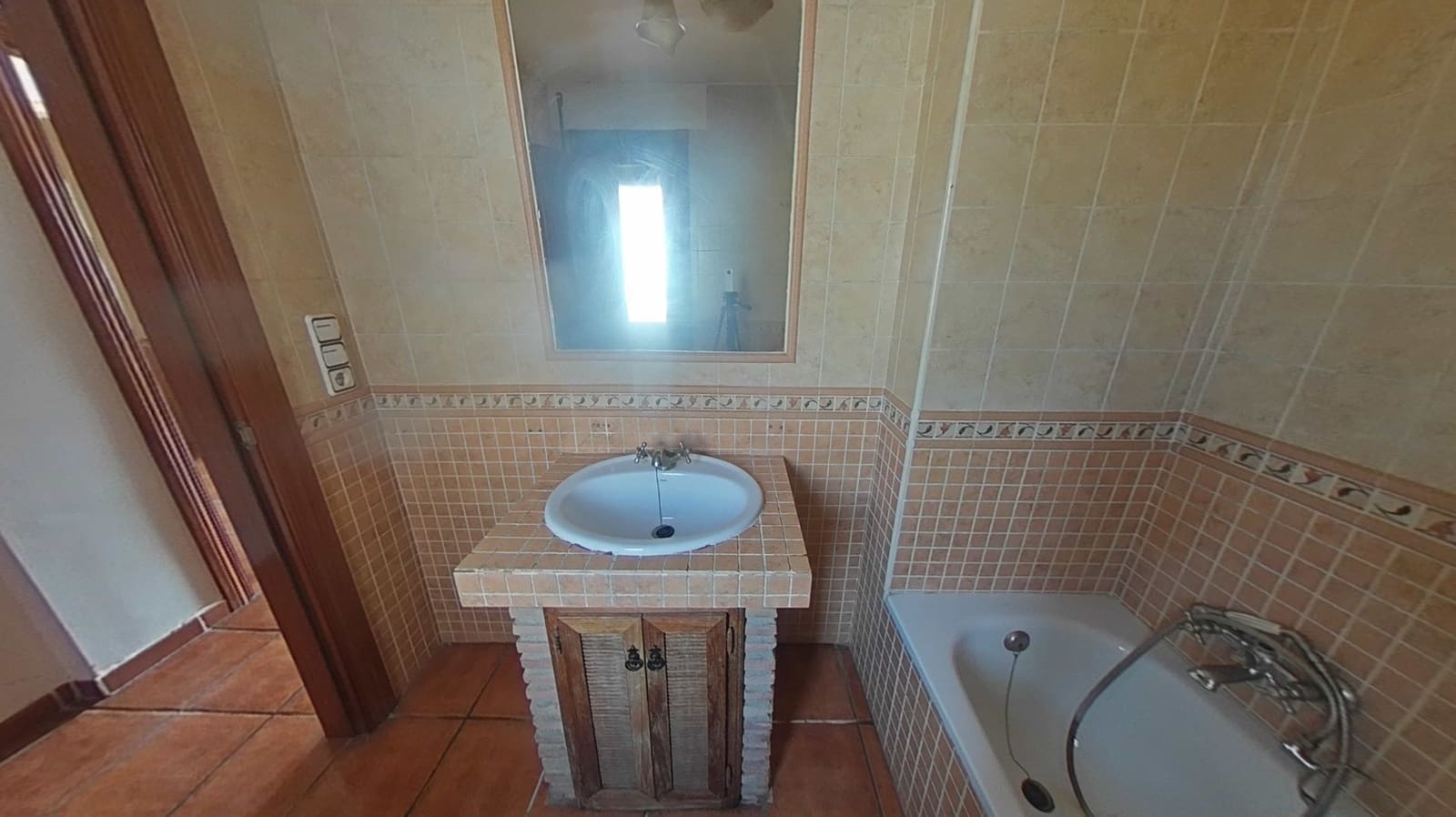 Piso de 3 habitaciones en Illora en venta con garaje - 120.000 € (Ref: 9289725)