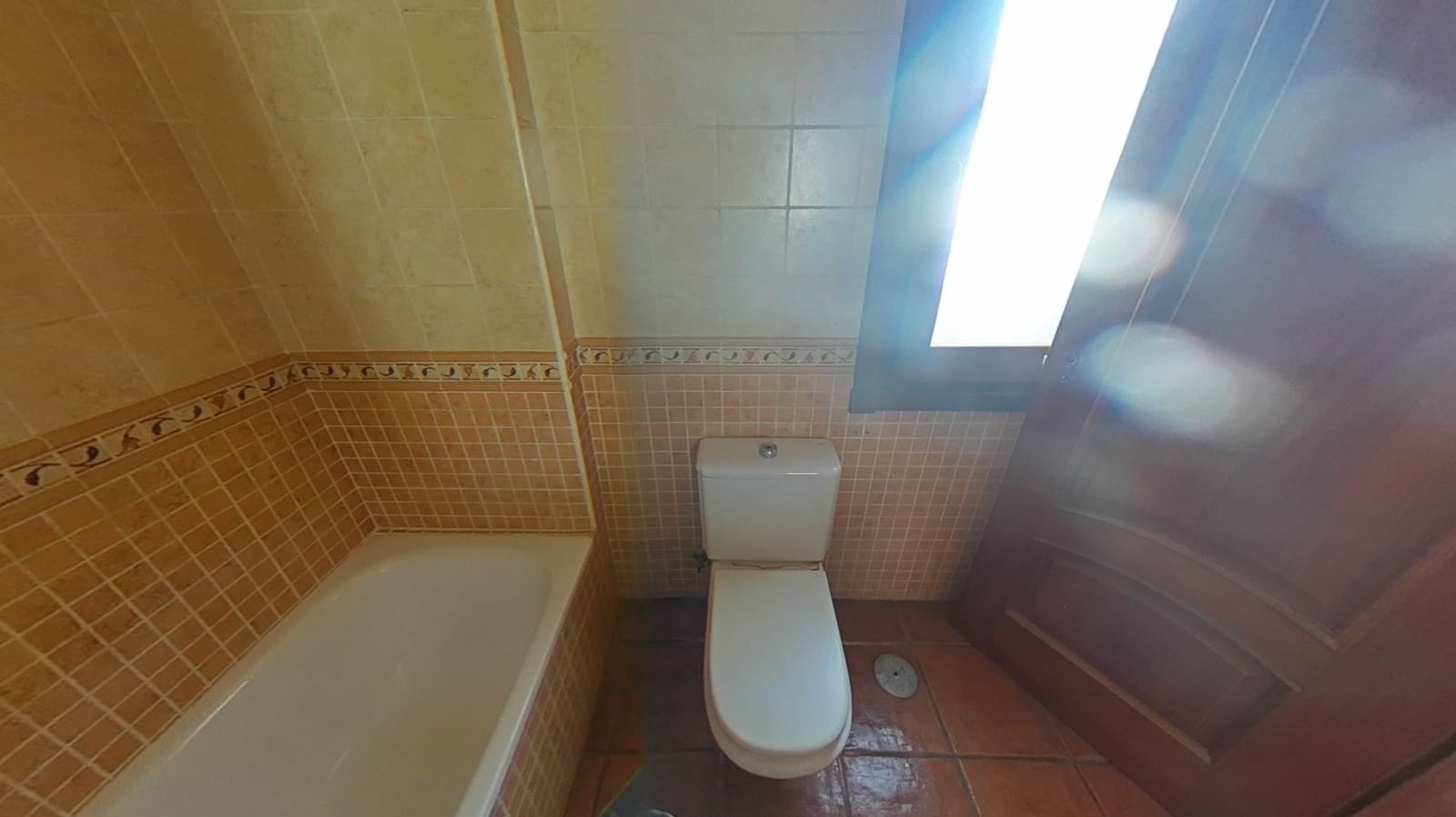 Piso de 3 habitaciones en Illora en venta con garaje - 120.000 € (Ref: 9289725)