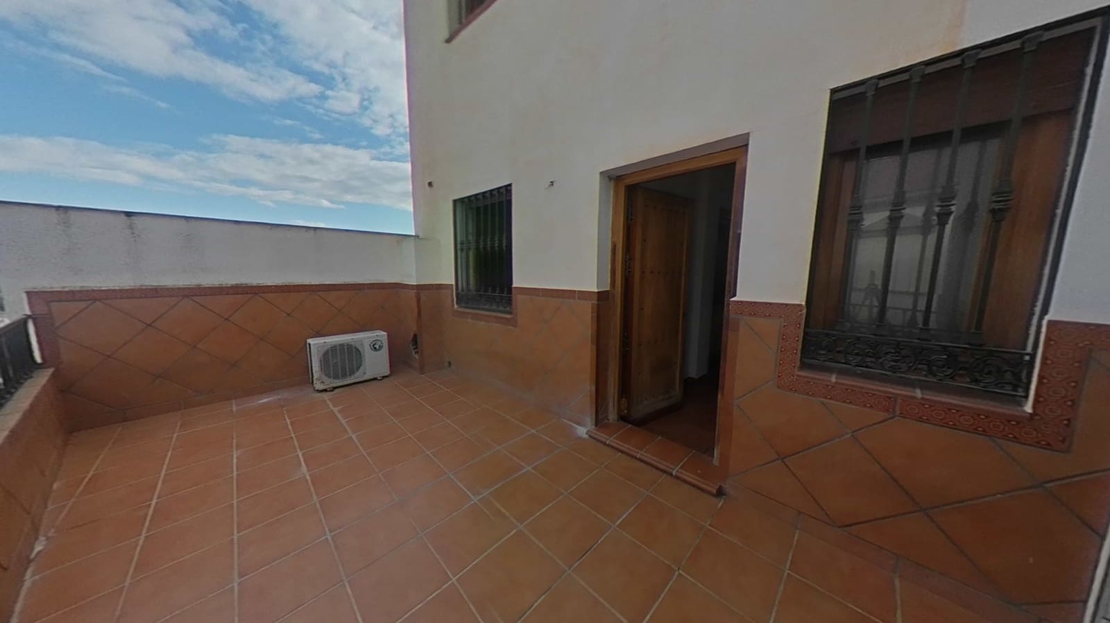 Piso de 3 habitaciones en Illora en venta con garaje - 120.000 € (Ref: 9289725)