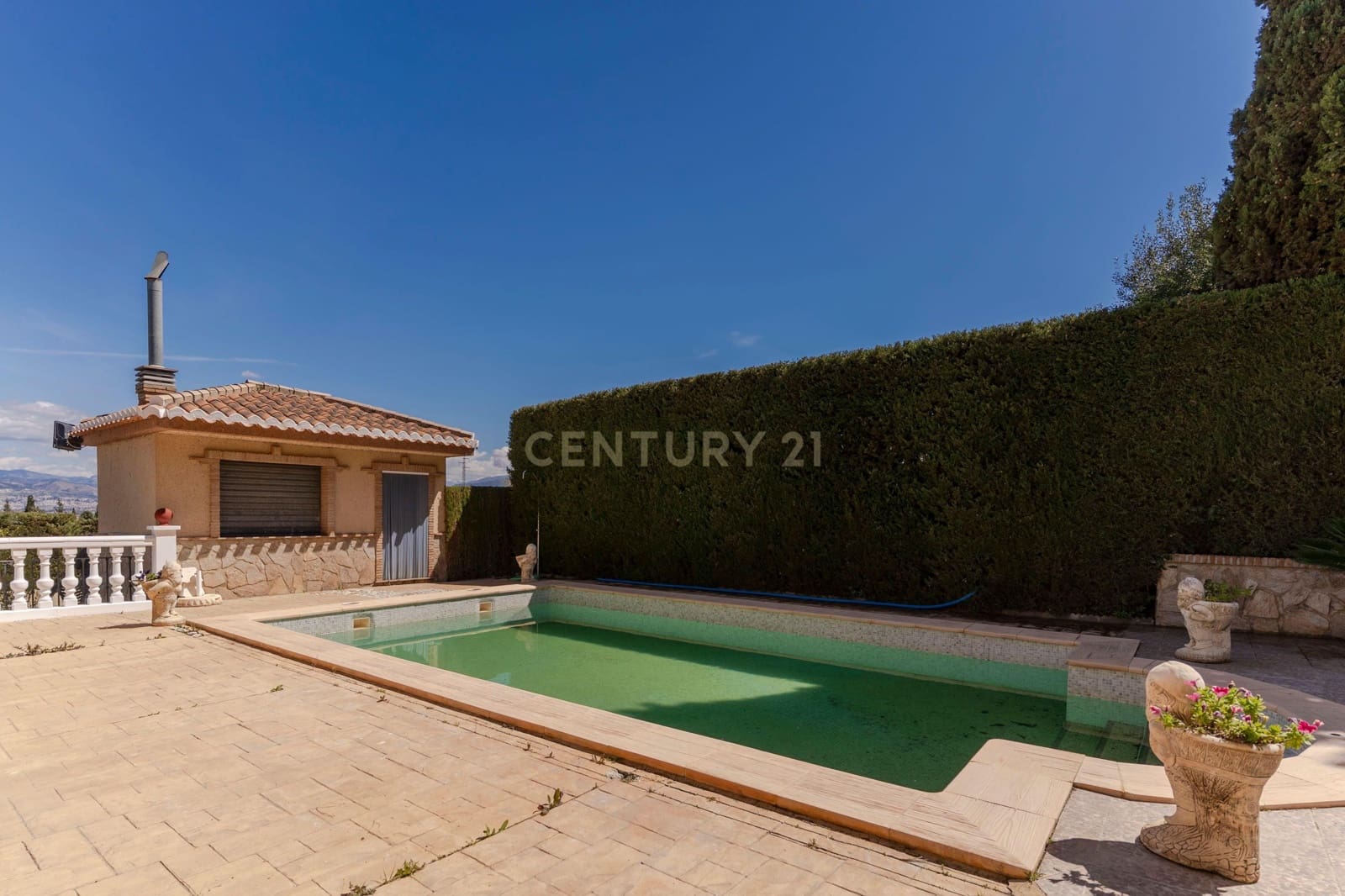 8 bedroom Villa for sale in Las Gabias with pool - € 690,000 (Ref: 9289727)