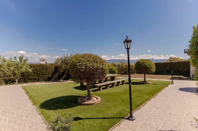 8 soveværelse Villa til salg i Las Gabias med swimmingpool - € 690.000 (Ref: 9289727)