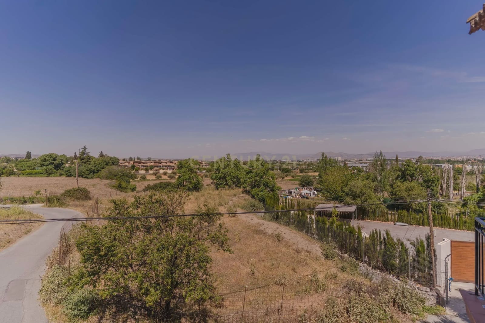 6 soveværelse Finca/Landehus til salg i La Zubia med swimmingpool - € 290.000 (Ref: 9289729)