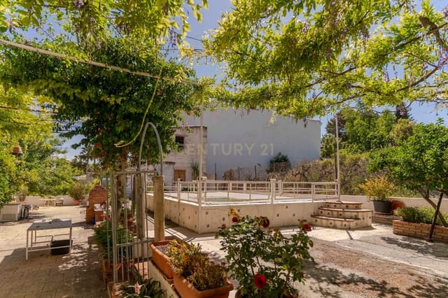 6 soveværelse Finca/Landehus til salg i La Zubia med swimmingpool - € 290.000 (Ref: 9289729)