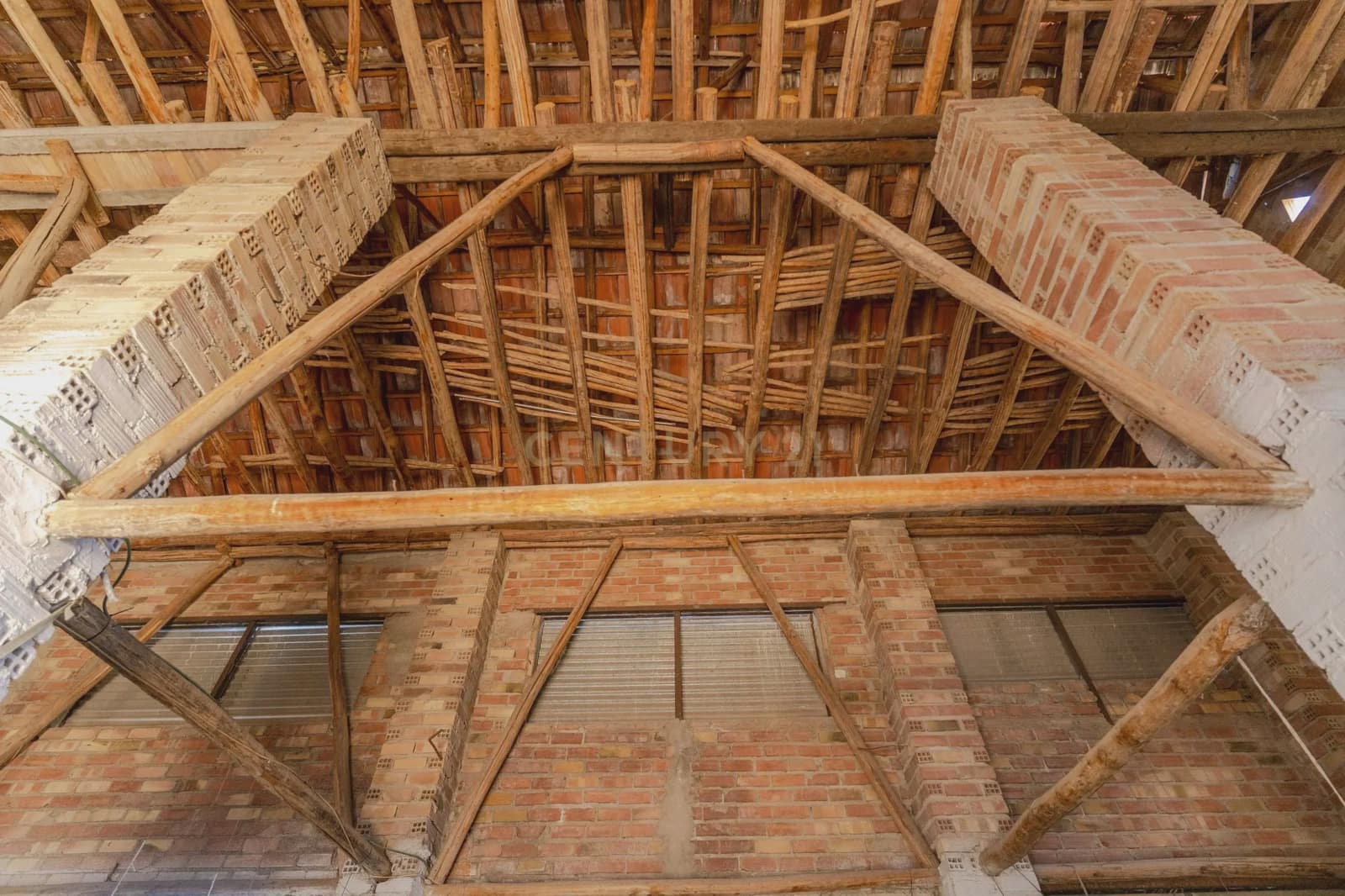 6 soveværelse Finca/Landehus til salg i La Zubia med swimmingpool - € 290.000 (Ref: 9289729)