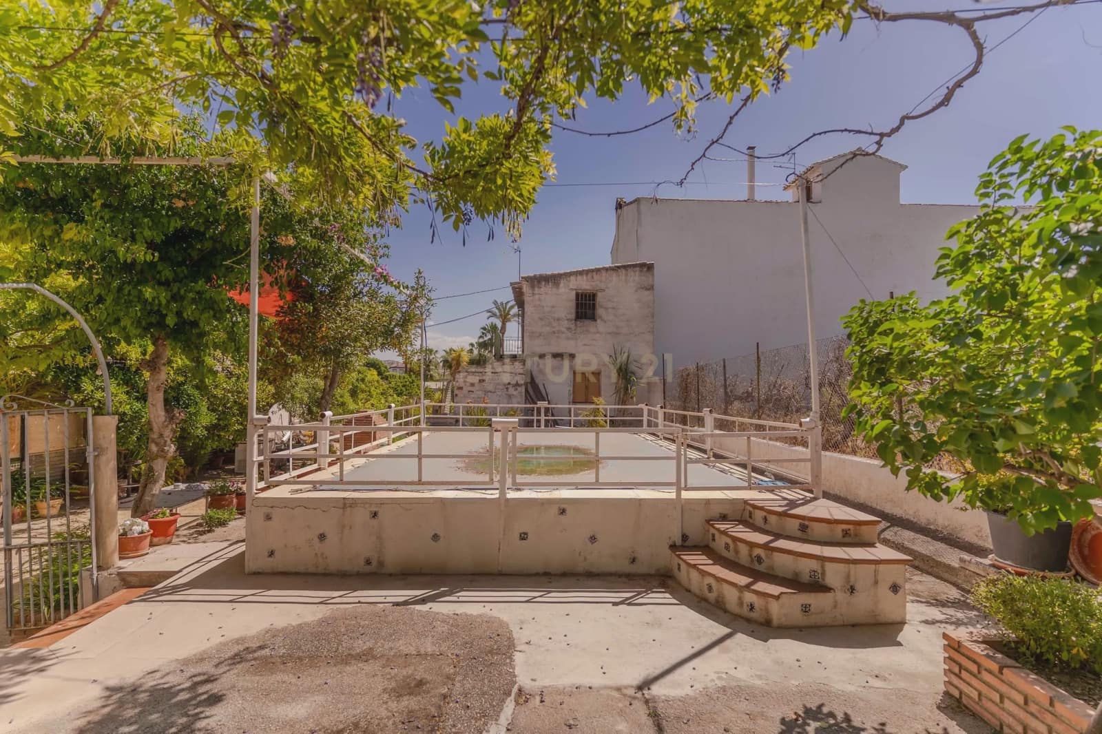 6 soveværelse Finca/Landehus til salg i La Zubia med swimmingpool - € 290.000 (Ref: 9289729)