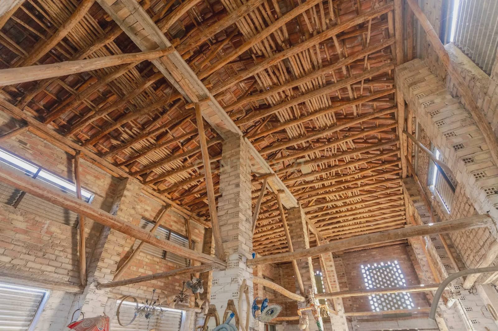 6 soveværelse Finca/Landehus til salg i La Zubia med swimmingpool - € 290.000 (Ref: 9289729)