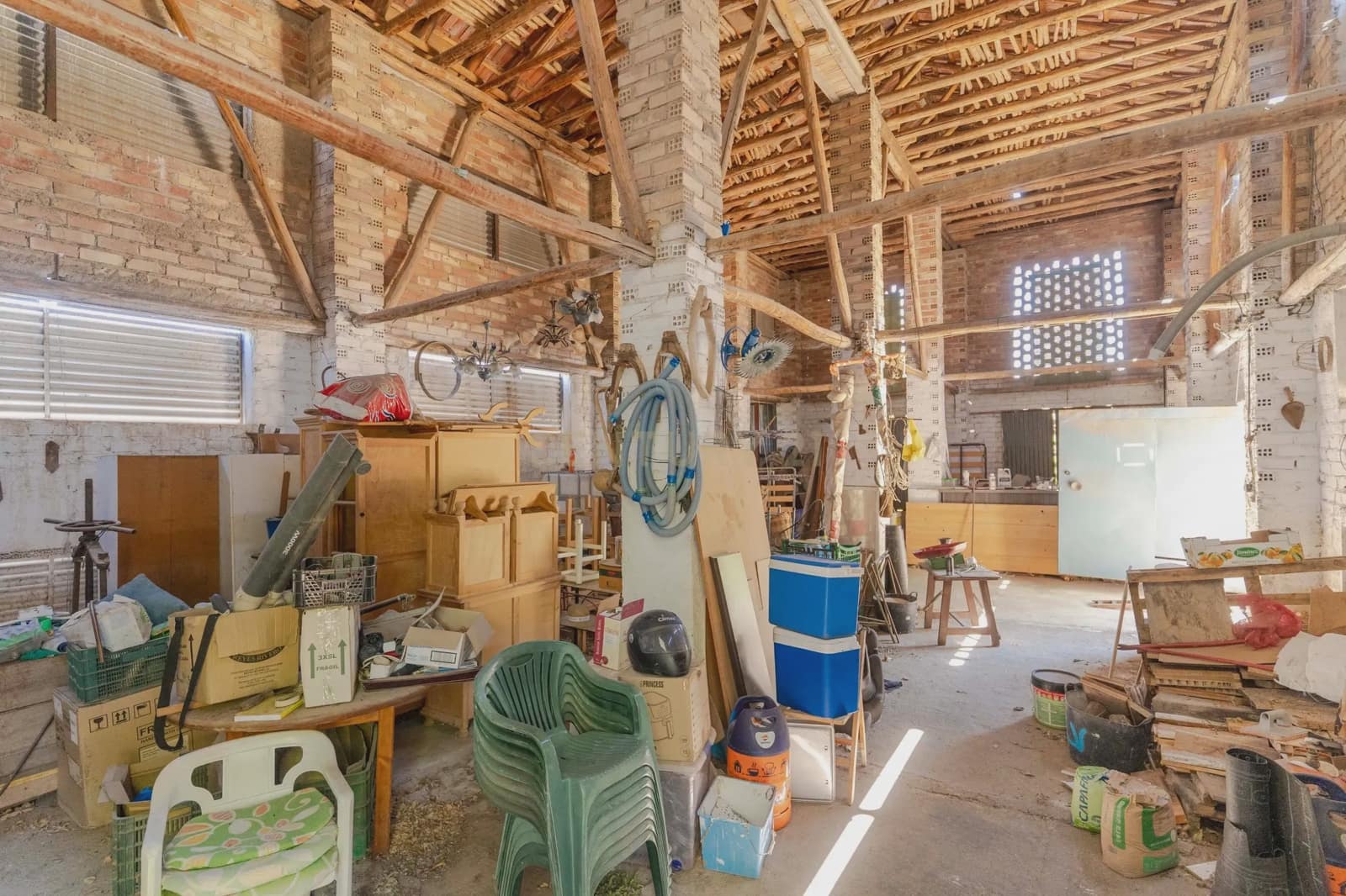 6 soveværelse Finca/Landehus til salg i La Zubia med swimmingpool - € 290.000 (Ref: 9289729)