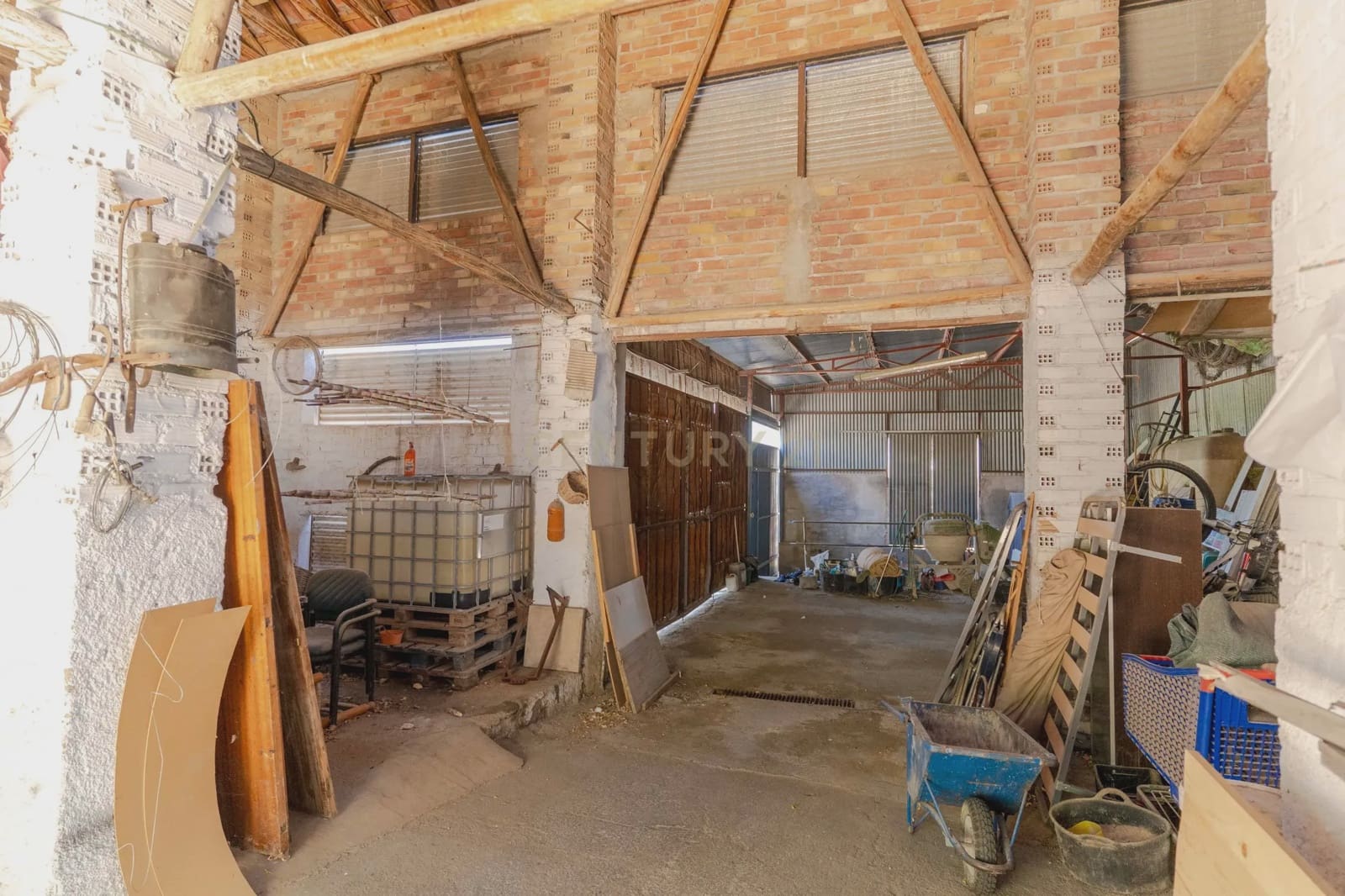 6 soveværelse Finca/Landehus til salg i La Zubia med swimmingpool - € 290.000 (Ref: 9289729)