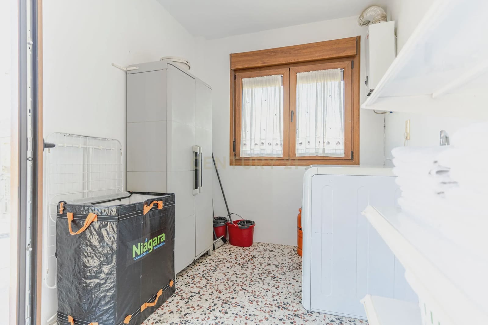 10 soveværelse Villa til salg i Cenes de la Vega med swimmingpool garage - € 720.000 (Ref: 9289730)