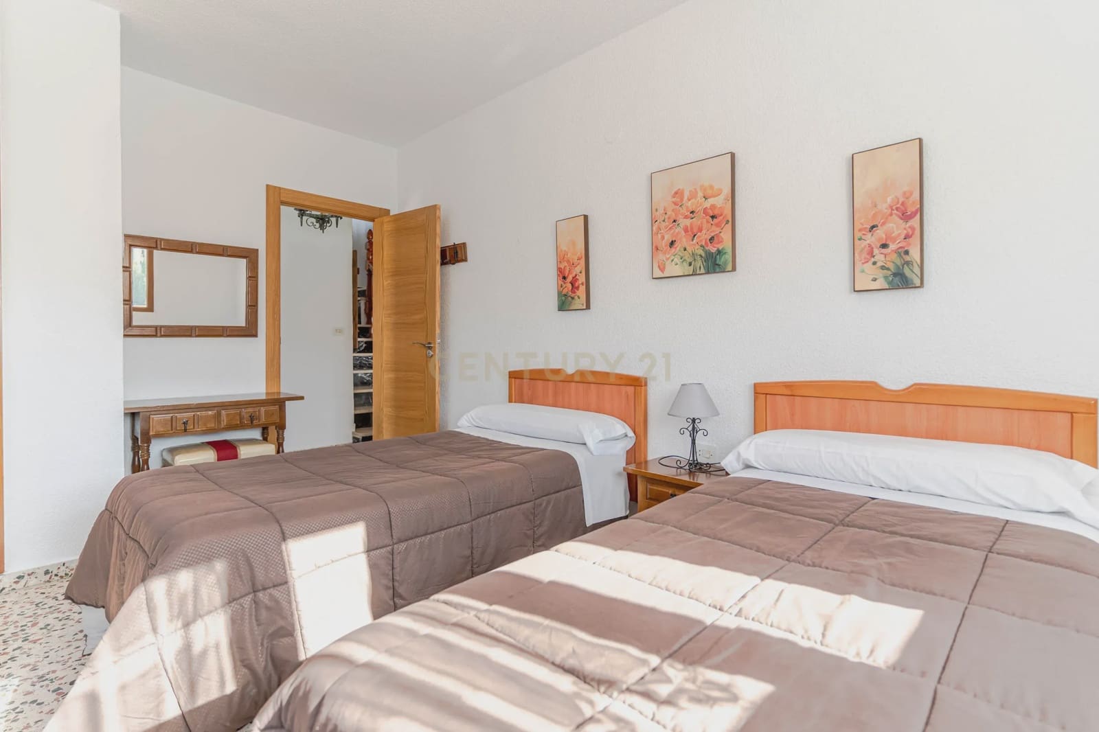 10 soveværelse Villa til salg i Cenes de la Vega med swimmingpool garage - € 720.000 (Ref: 9289730)