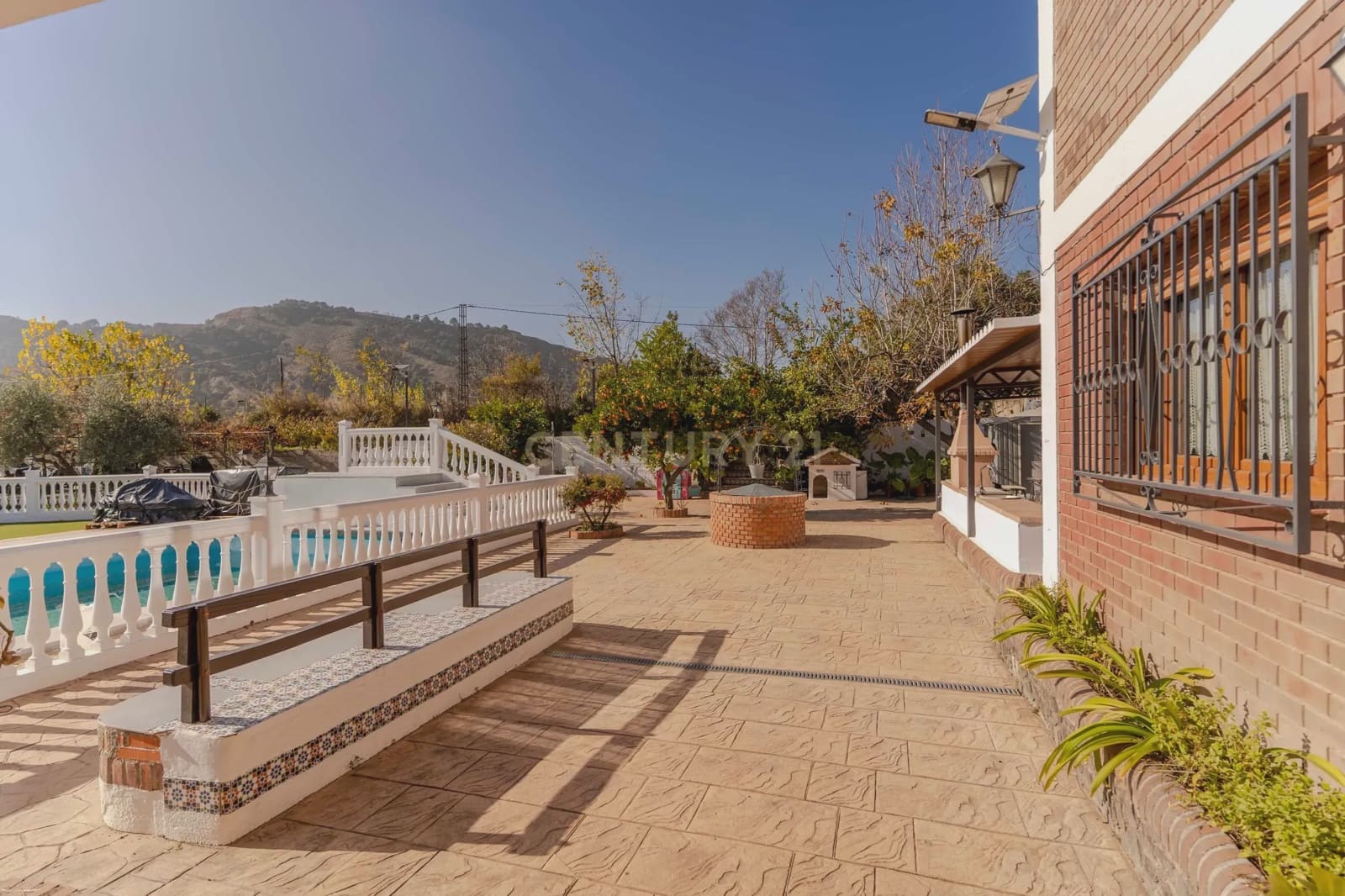 10 soveværelse Villa til salg i Cenes de la Vega med swimmingpool garage - € 720.000 (Ref: 9289730)