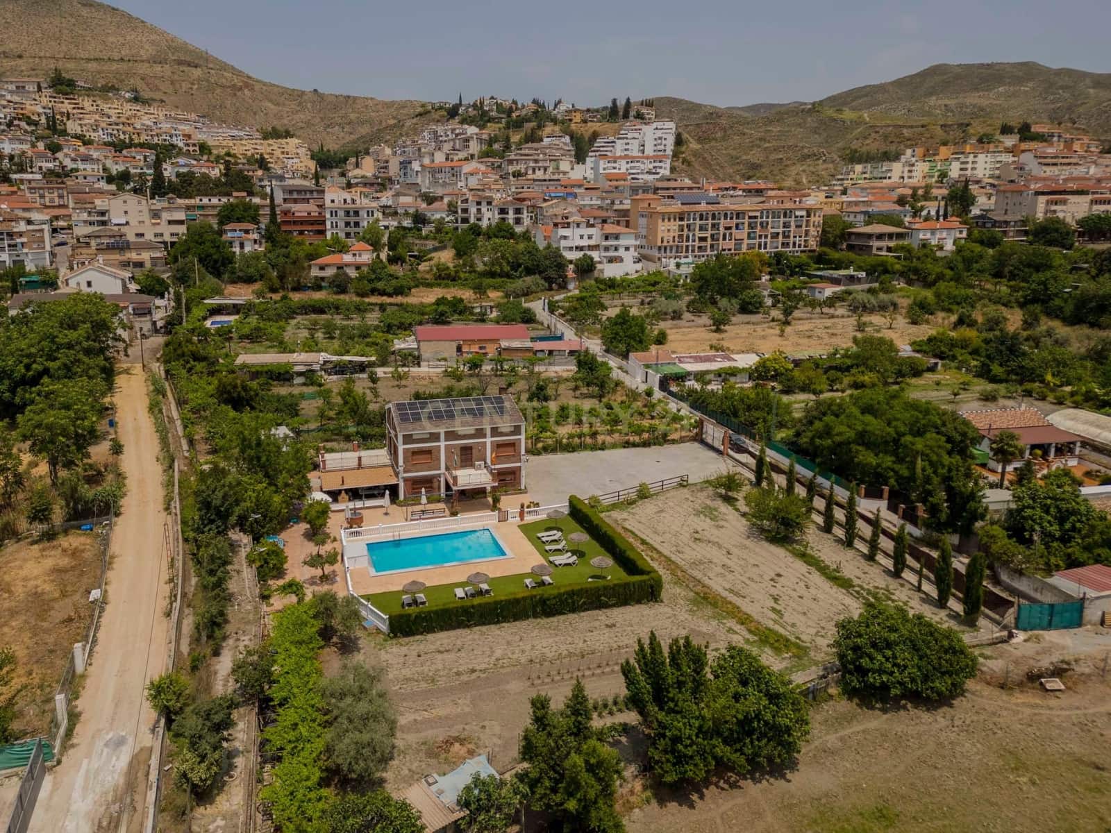 10 soveværelse Villa til salg i Cenes de la Vega med swimmingpool garage - € 720.000 (Ref: 9289730)