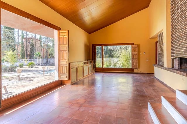 5 soveværelse Finca/Landehus til salg i Albolote med garage - € 595.000 (Ref: 9289731)