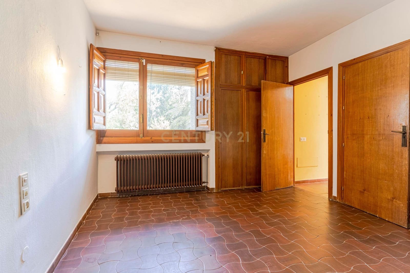 5 soveværelse Finca/Landehus til salg i Albolote med garage - € 595.000 (Ref: 9289731)