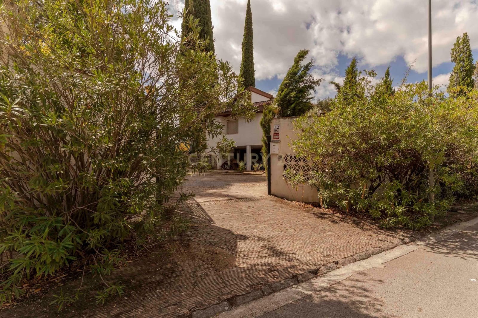 5 soveværelse Finca/Landehus til salg i Albolote med garage - € 595.000 (Ref: 9289731)