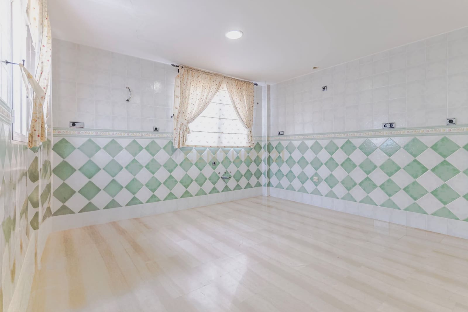 6 soverom Villa til salgs i Alfacar med svømmebasseng - € 490 000 (Ref: 9289732)